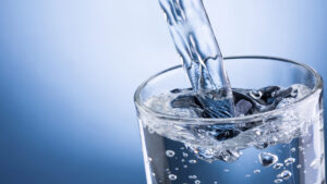 mineral-water-pe-labellers