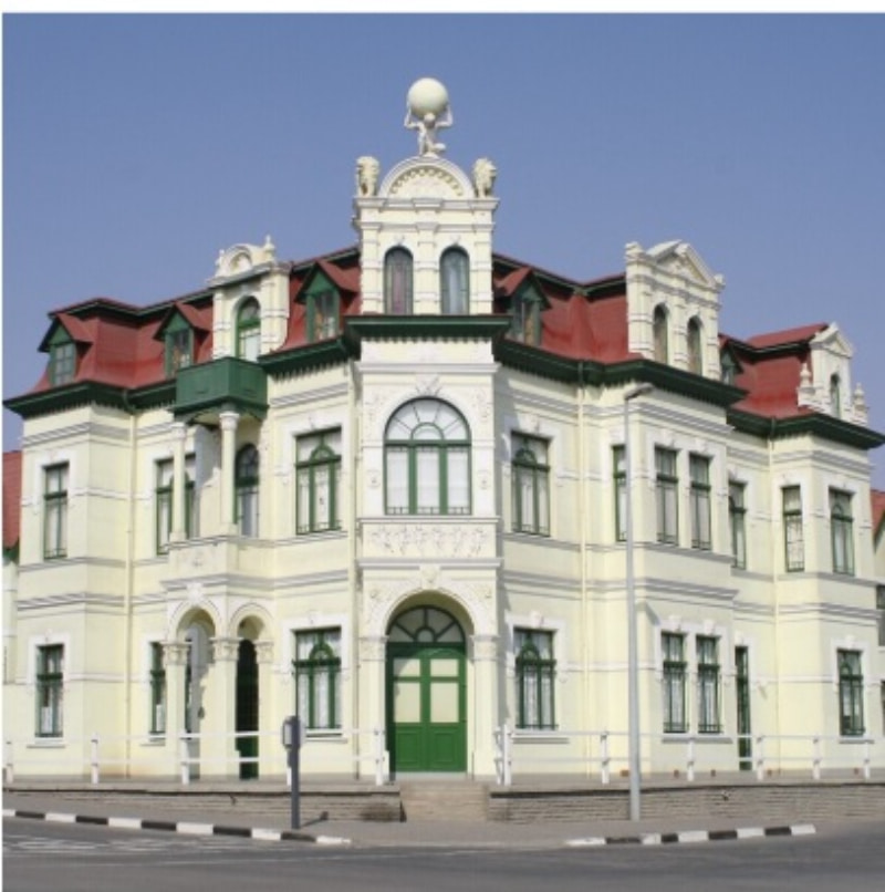 ממדבר נמיב לסווקופמונד