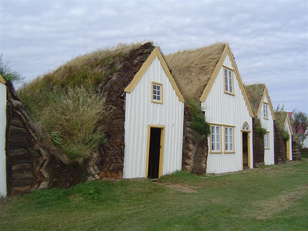 Iceland_Glaumbaer